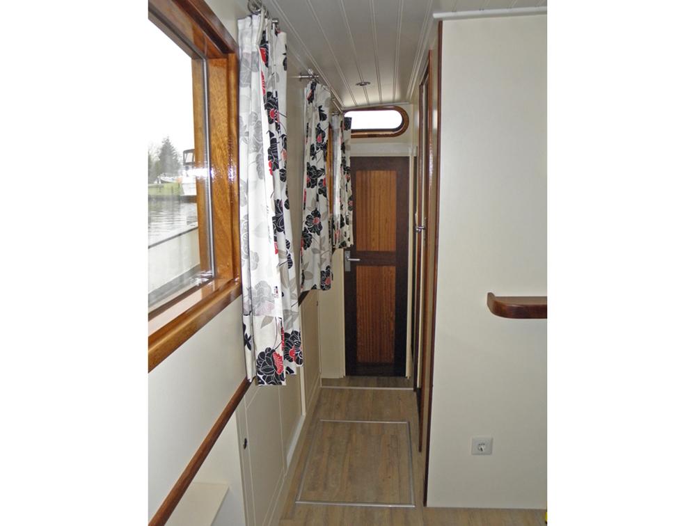 Vorschiff, Innenausstattung